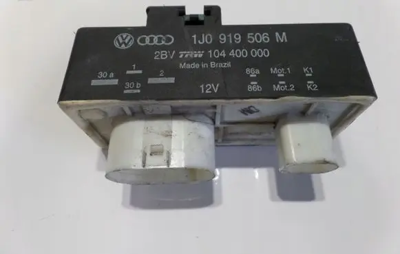 Seat Ibiza III (6L) Coolant fan relay 1J0919506M