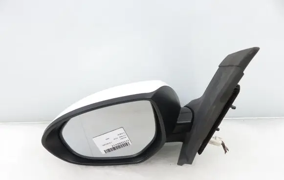 Mazda 2 Front door electric wing mirror