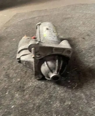 Renault Laguna II Starter motor 8200331251 0098GCV