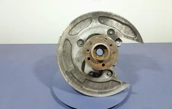 BMW M5 Front wheel hub spindle knuckle 7857067