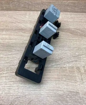 Volkswagen Golf V Other relay 1K2937503A