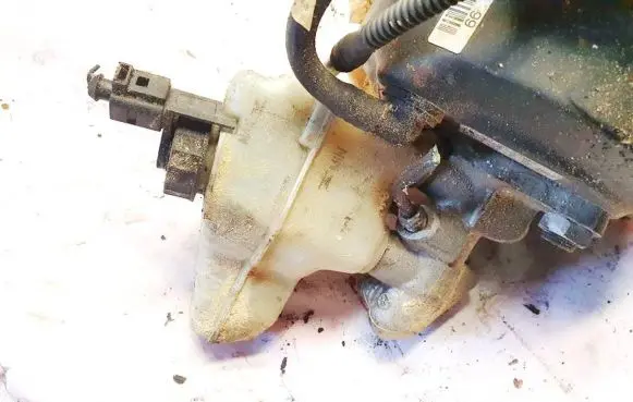 Volkswagen Golf Plus Master brake cylinder 1k0945459a