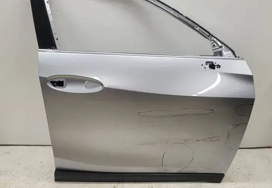 Lexus UX Front door 