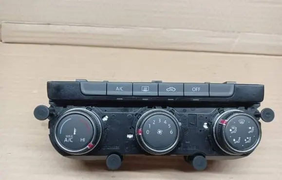 Volkswagen Golf Sportsvan Climate control unit 5G0907426AJ 5HB01266530