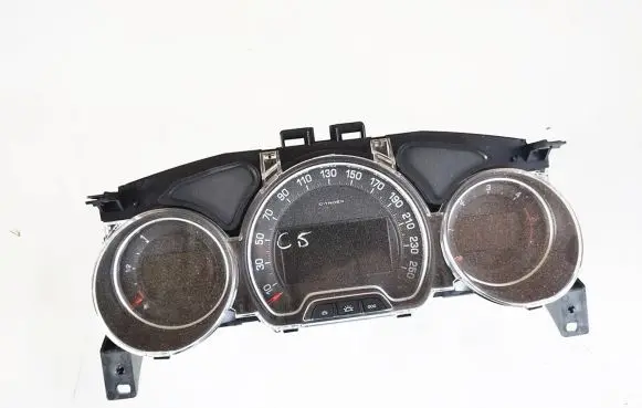 Speedometer (instrument cluster)