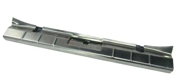 Trunk/boot sill cover protection