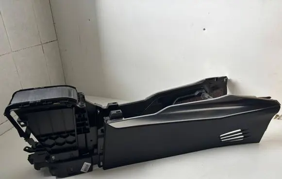 Peugeot 2008 I Center console 9678251577 1297218X