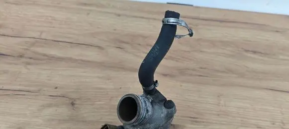 Volvo XC70 Thermostat/thermostat housing 863695