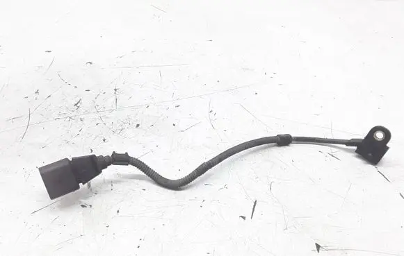 Ford Galaxy Crankshaft position sensor 9805940