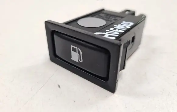 Toyota Avensis T250 Fuel tank opening switch R156795 156795