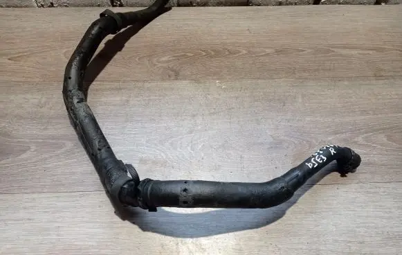 Volvo V70 Breather/breather pipe/hose 