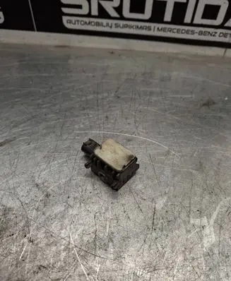 Mercedes-Benz ML W164 Airbag deployment crash/impact sensor 0038202926 160806 402832