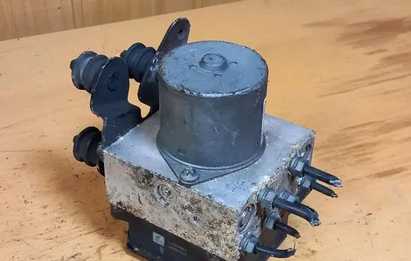 Volkswagen PASSAT CC ABS Pump 3AA614109AQ