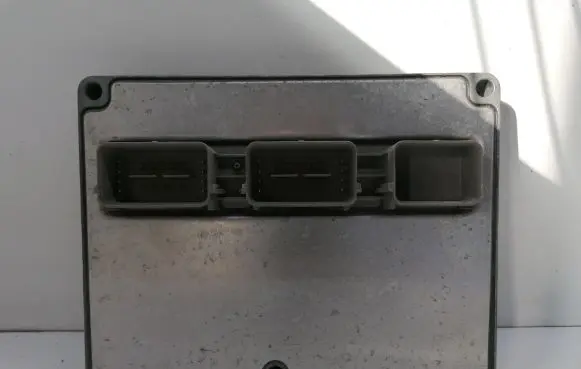 Ford Focus C-MAX Engine control unit/module 1210185A