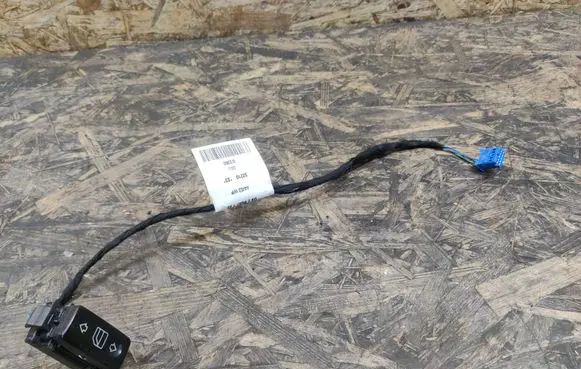 Mercedes-Benz CL C215 Electric window control switch A2208213379