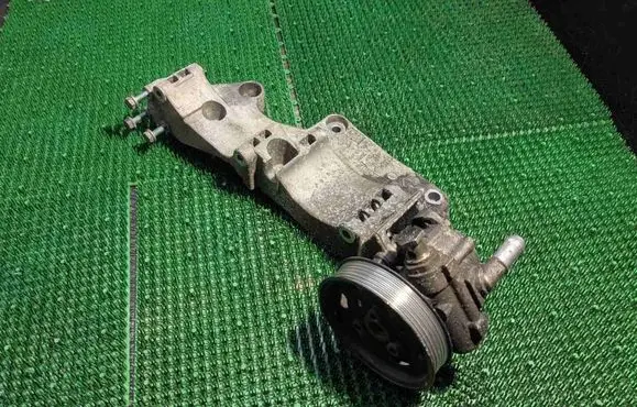 Volkswagen Bora Generator/alternator bracket 045903143C
