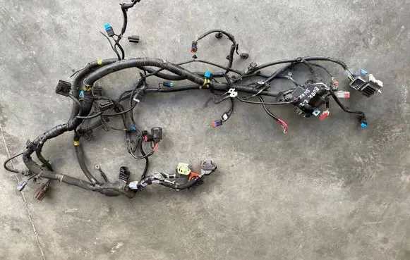 Land Rover Range Rover Evoque L538 Engine installation wiring loom BJ3212A690