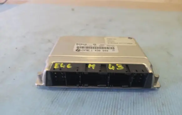 BMW 3 E46 Engine control unit/module 0261204420
