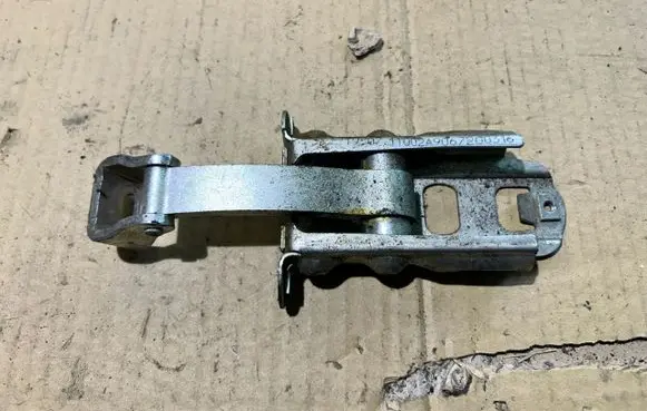 Mercedes-Benz Sprinter W906 Front door check strap stopper A9067200316