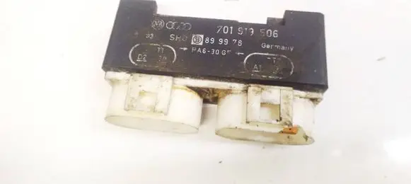 Volkswagen Transporter - Caravelle T4 Coolant fan relay 701919506 899978