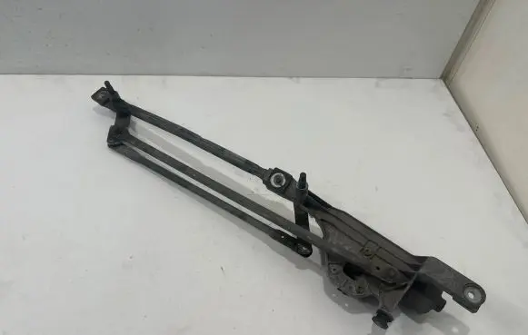 Ford Focus Front wiper linkage and motor BP4K67340 0390241731 4M5117508AA
