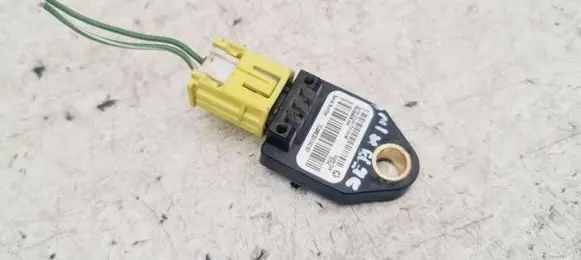 Chrysler Sebring (JS) Airbag deployment crash/impact sensor P04896061AA TCME33174C167 39754C
