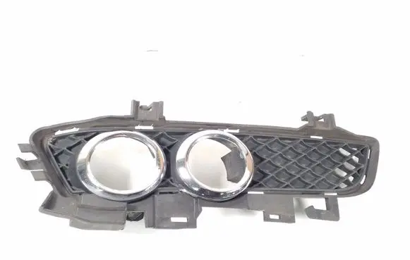 Mercedes-Benz E A207 Front fog light trim/grill A2078800905