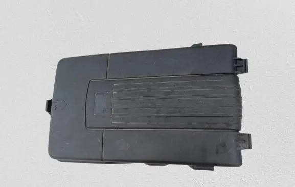 Volkswagen Golf VII Battery box tray cover/lid 3C0915443