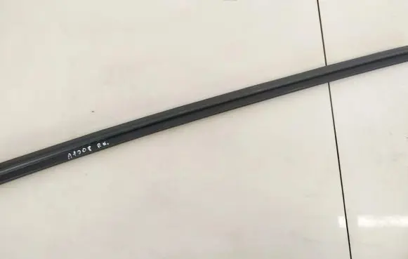 Jaguar I-Pace Front door glass trim molding J9D321425A