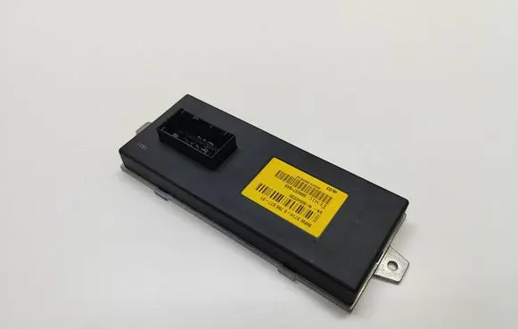 BMW 5 E60 E61 Active stabilizer control unit 6766677 37146766677 3714676667701