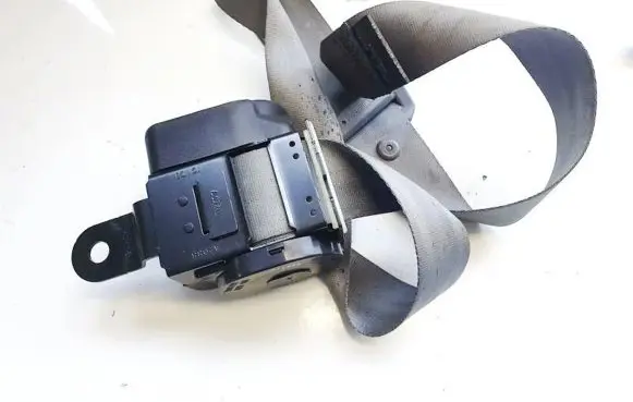 Saab 9-5 Middle seatbelt (rear) a9089c a4170