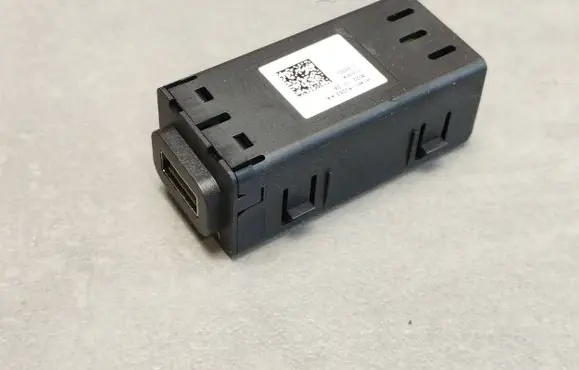 Volkswagen Amarok II USB socket connector N1WT19J252AA
