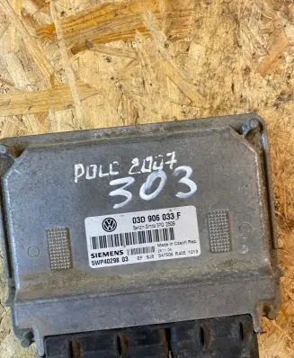 Volkswagen Polo Engine control unit/module 03D906033F