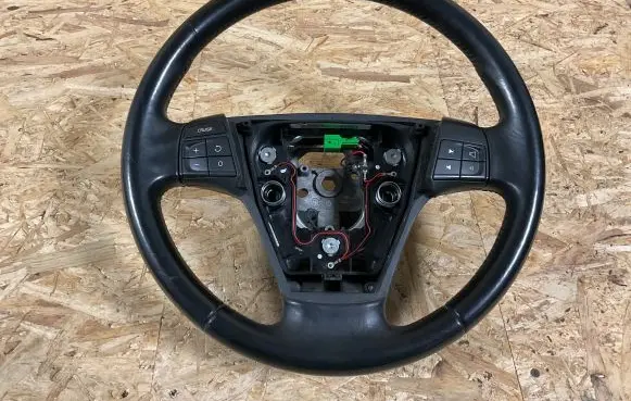 Volvo V50 Steering wheel 30778752 30778752903 30012009