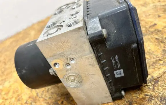 Opel Insignia A ABS Pump 22838814 16312232