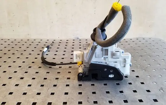Audi A6 C7 Rear door lock 4G0839016