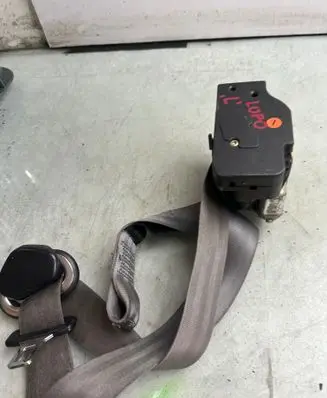 Volkswagen Lupo Front seatbelt 6X3857705C 04167015 047015