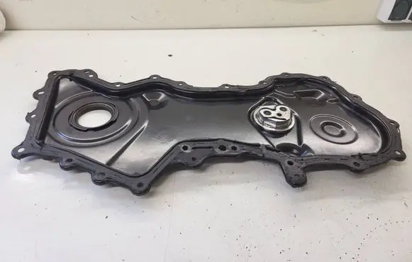 Opel Vivaro Timing chain cover 8200765060 M9RE780 24070126