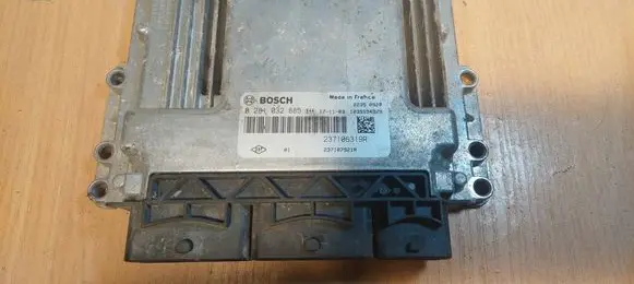 Renault Kangoo II Engine control unit/module ECU 0281032885 237106319R 237107921R