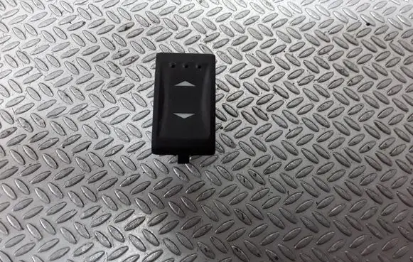 Ford Mondeo Mk III Electric window control switch