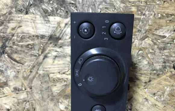 Opel Vectra C Light switch 13229538