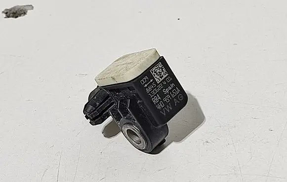 Audi A6 C7 Airbag deployment crash/impact sensor 4H0959651A