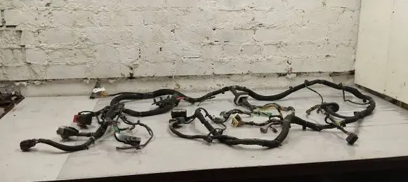 Jeep Grand Cherokee Engine installation wiring loom