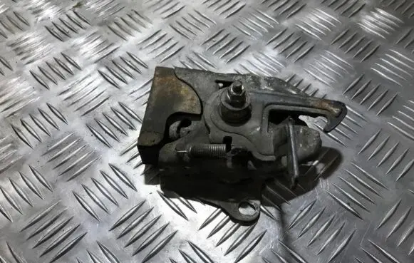 Mazda 626 Engine bonnet/hood lock/catch