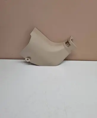 Foot area side trim