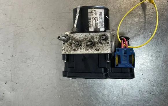 Renault Scenic III - Grand scenic III Master brake cylinder 