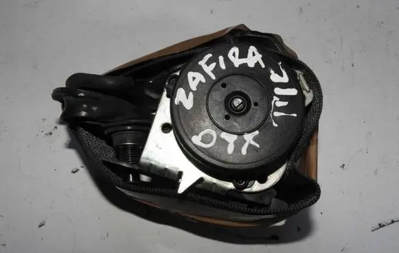 Opel Zafira B Seat belt trim 677ufe4
