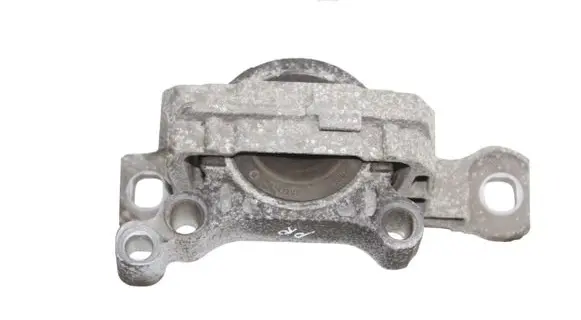 Ford Kuga II Engine mount bracket