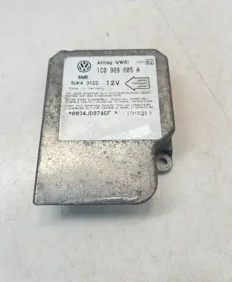 Volkswagen Golf IV Airbag control unit/module 1C0909605A