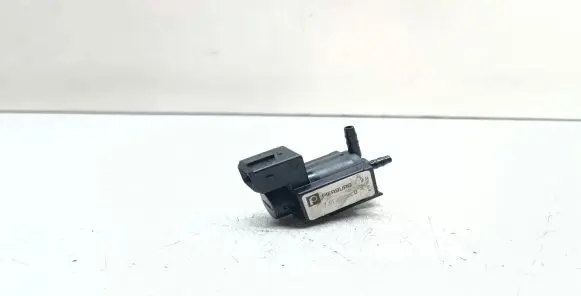 BMW X5 E70 Vacuum valve 6147600